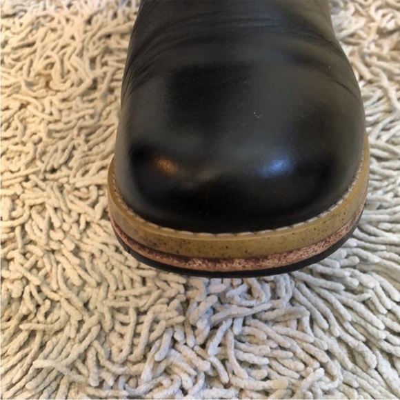 UGG Amberlee Leather Tall Boot - Picture 4 of 12